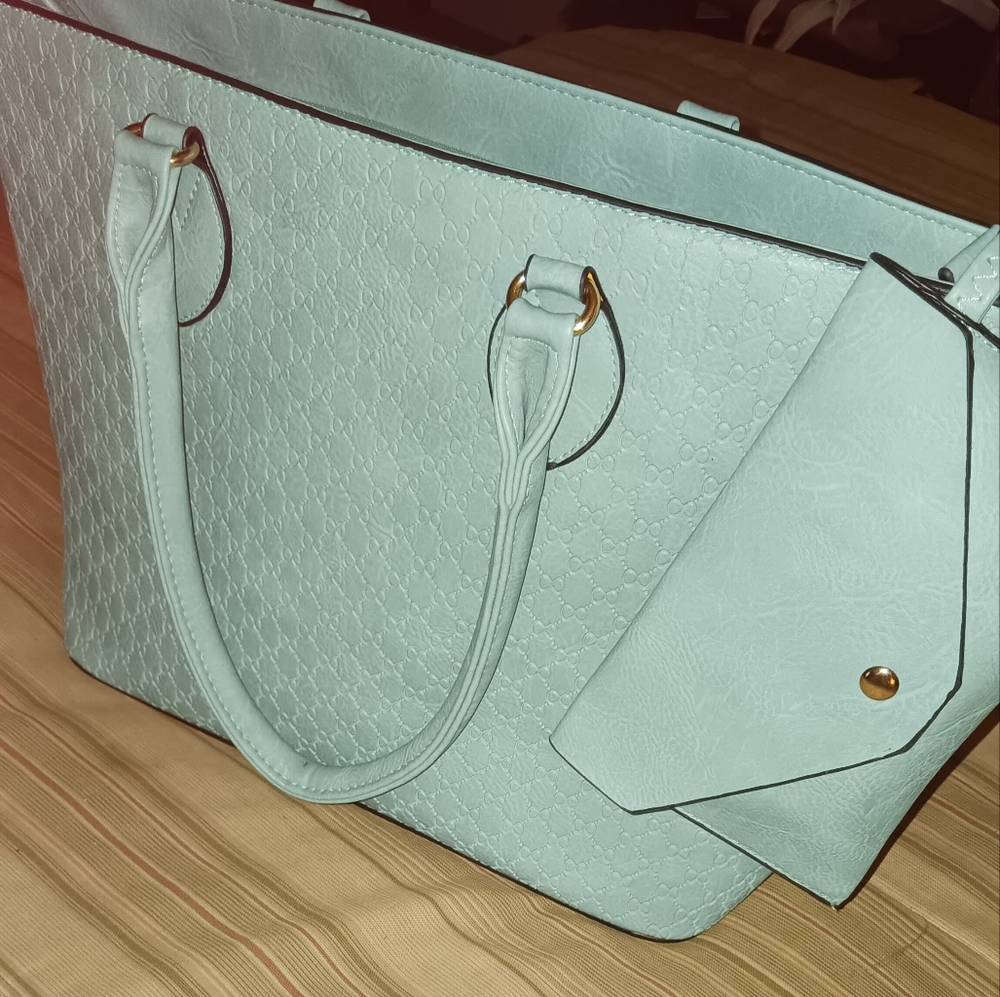Beautiful tote style shoulder bag